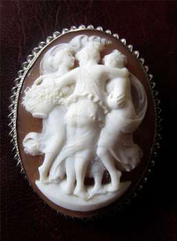Outstandingly carved shell “3 Graces Classic”. Museum qualities. Sardonyx Shell Cameo. Circa 1890 Brooch