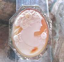 Big Museum Quality carving shell Profile 1915-1930 Brooch Beautifully hand Etched/Engraved Silver Bezel