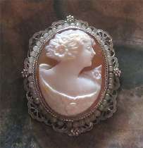 Museum Quality hand carved & signed Beauty from 1920th Filigree Silver with natural river pearls Brooch