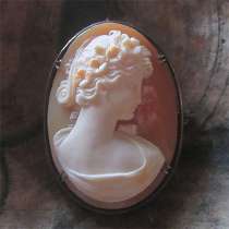 Great Quality hand carved/signed shell 1910-1930 Marked (?) Silver with patina Brooch/Pendant