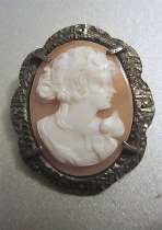 Carved/signed Gold Sardonyx shell circa 1910th 800 Silver with marcasite pendant