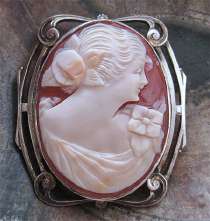 Hand carved & signed Carnelian shell - girl from 1920th-1930th Unmarked filigree Decorative Art Deco Vermeil Silver Brooch