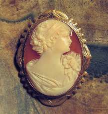 Greatly hand Carved & Signed Carnelian shell 1930th Beauty. Decorative with patina 800 Silver/Gold Vermeil Brooch.