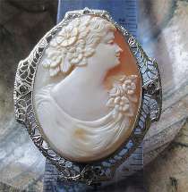 Hand carved Conch shell - girl from 1920th - 1930th Big unmarked filigree Decorative Silver(?) Brooch