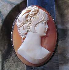 Huge Italian Beauty Brooch/Pendant Cameo. Great hand carved/signed shell circa 1960th