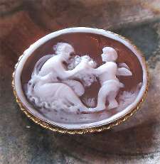 Cupped giving flowers to Psyche-carved/signed Sardonyx shell Vermeil 925 Sterling Silver/Gold Brooch/Pendant.