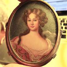 Superior Quality intricately hand painting & signed watercolor Gold/ 800 Silver Brooch/Pendant circa 1930th-1950th