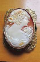 Well hand carved/signed by Artist circa 1920th shell. Filigree Silver/Gold Vermeil (some gold lost )Brooch.