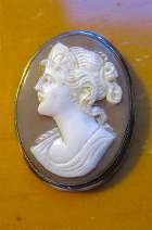 Left faced hand carved/signed Classic shell 975 Silver/Gold pendant circa 1910th.