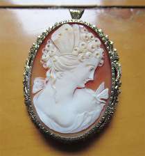 Great filigree Vermeil Silver Cameo Brooch circa 1910th Psyche Goddess of Soul - Museum Quality carved shell.