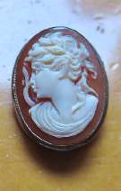 Great hand carved/signed shell - Diana Goddess. Silver/Gold brooch/pendant circa 1930th-1950th.