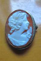 Great hand carved/signed shell circa 1930th - 1950th Silver/Gold brooch/pendant.