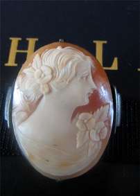 Italian Nice Girl carved Carnelian Shell Cameo Tarnish Silver Bezel Brooch.