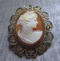 Great quality filigree Vermeil Silver Cameo Brooch/Pendant The best carved/signed shell Ceres Goddess circa 1940th.