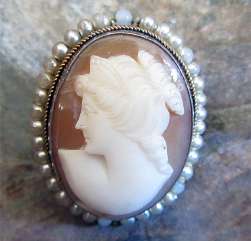 Beautiful Art Deco (circa 1915) Antique signed by author. Gold washing Sterling with natural Pearls Brooch